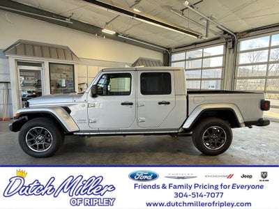 2023 Jeep Gladiator Overland