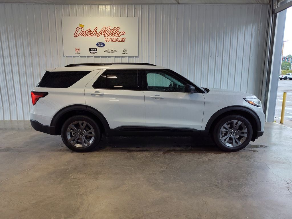 2026 Ford Explorer Active w/200A Pkg