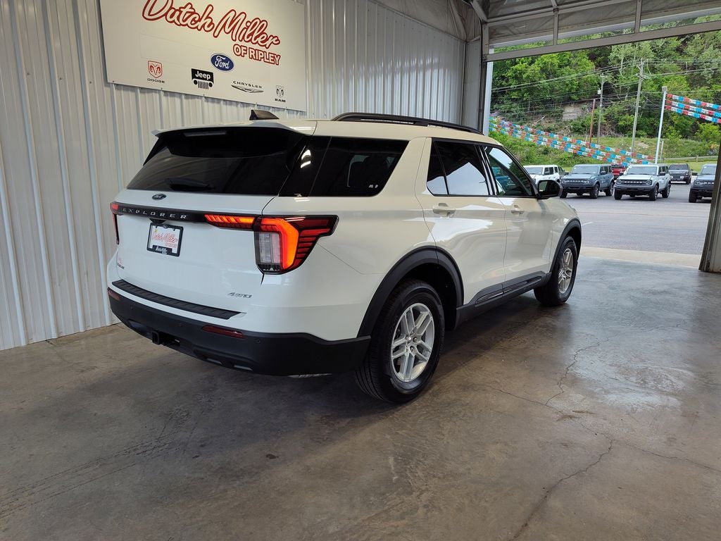 2026 Ford Explorer Active w/200A Pkg