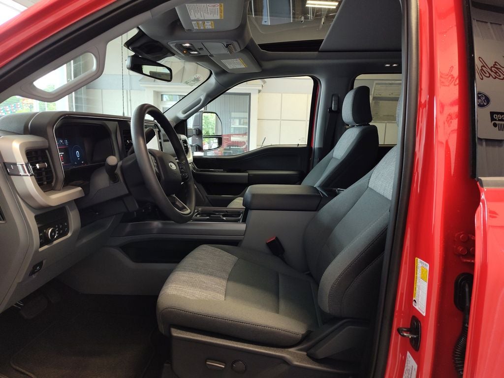 2026 Ford F-350 XLT