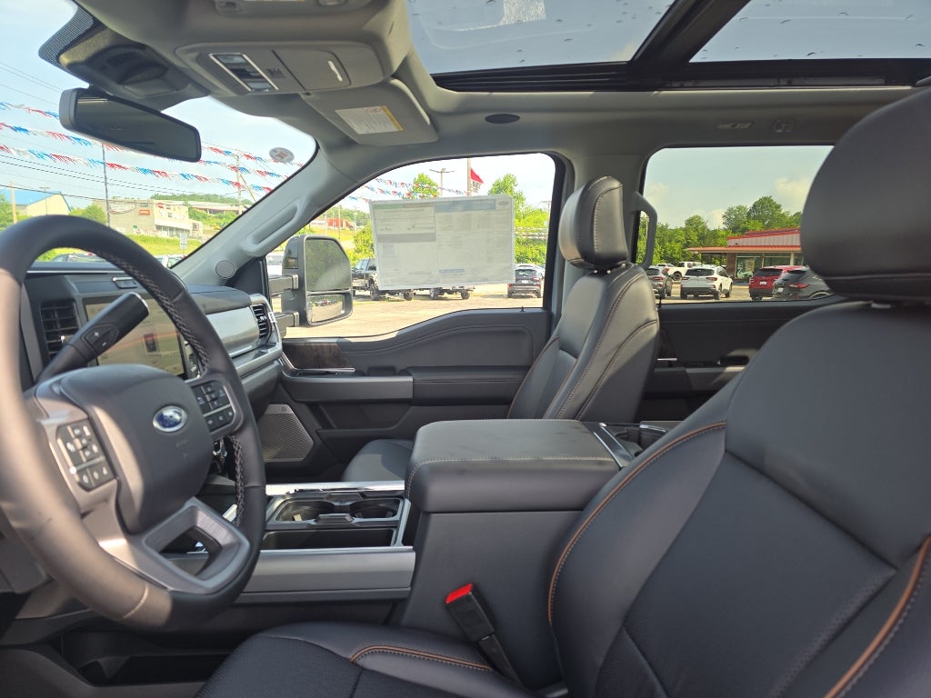 2025 Ford F-350 LARIAT