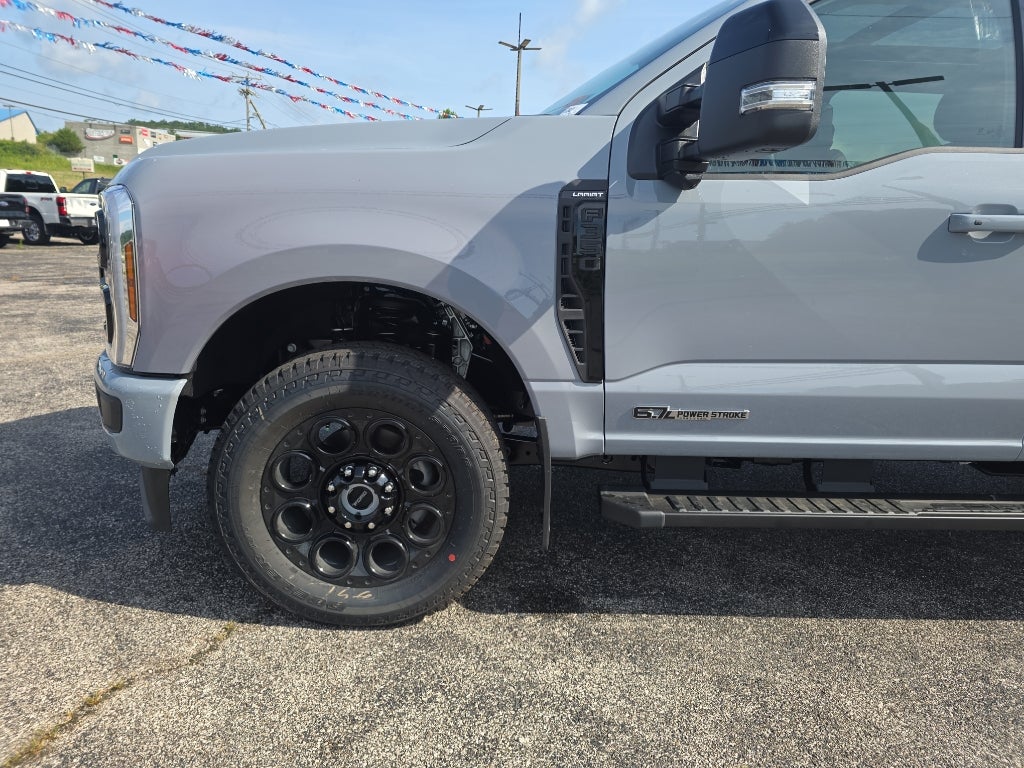 2025 Ford F-350 LARIAT