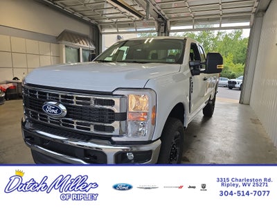 2027 Ford F-350 XLT