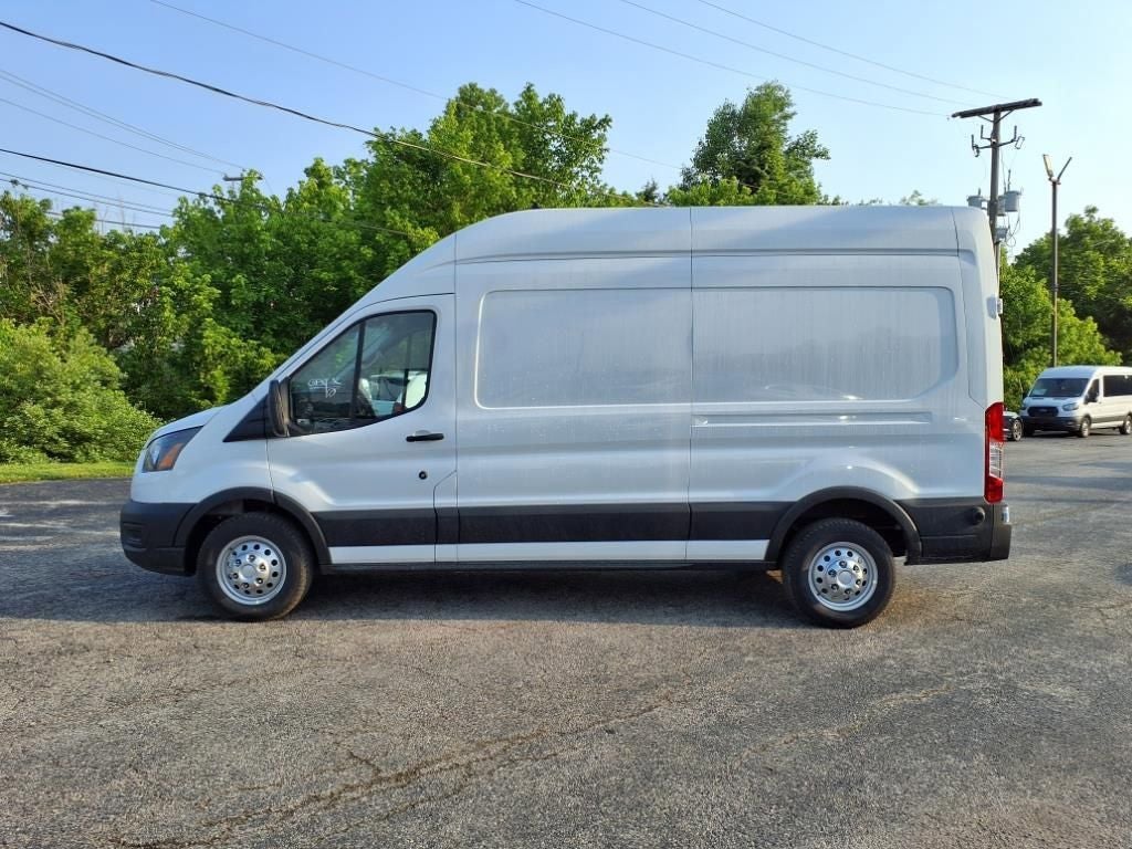 2025 Ford Transit Van Base