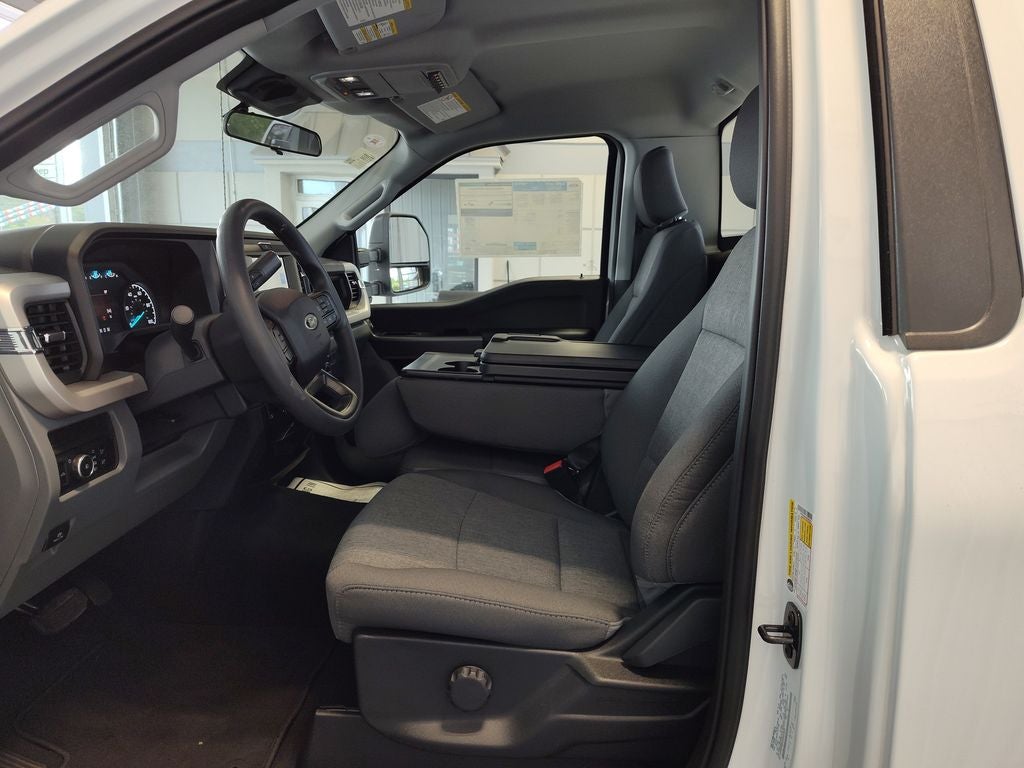 2025 Ford F-350 XL