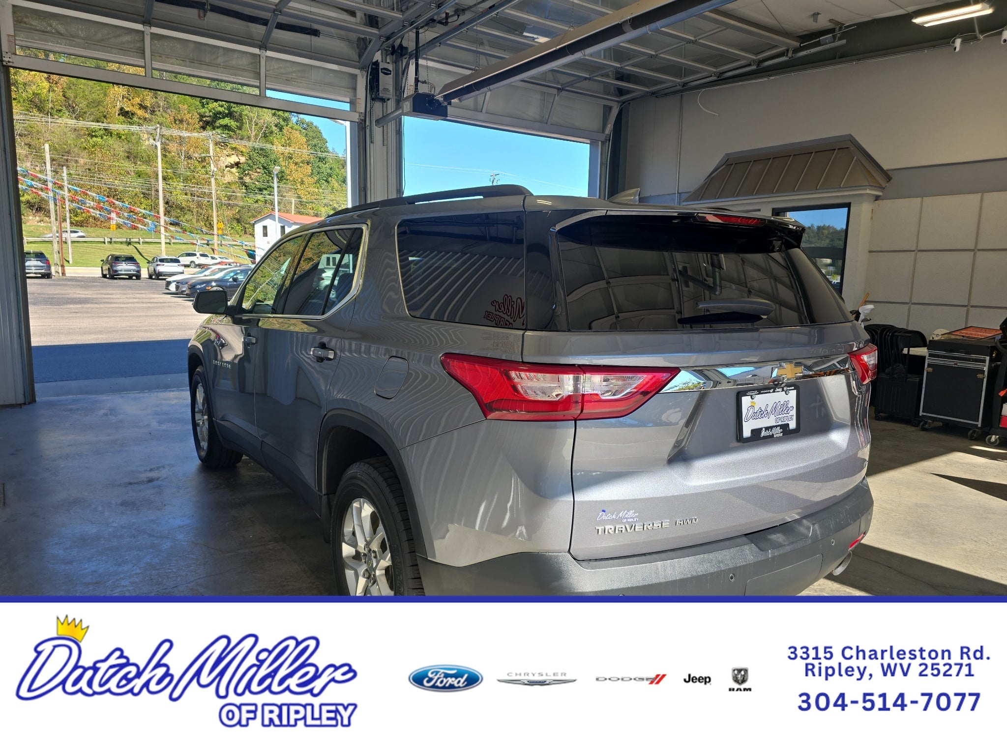 2021 Chevrolet Traverse LT Leather