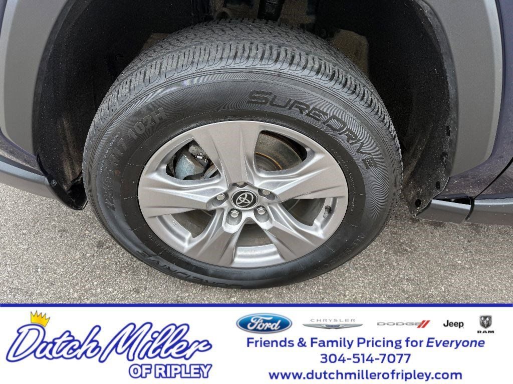 2022 Toyota RAV4 XLE