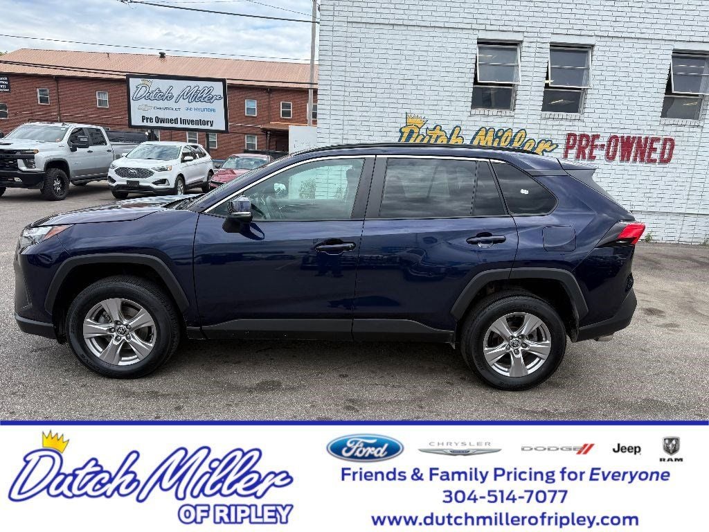 2022 Toyota RAV4 XLE