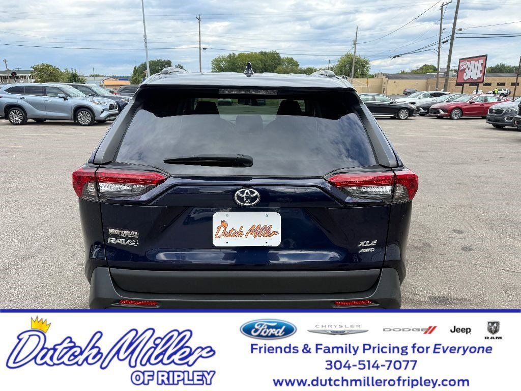 2022 Toyota RAV4 XLE