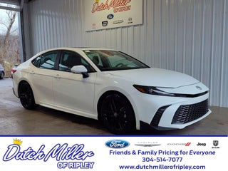 2025 Toyota Camry Hybrid SE