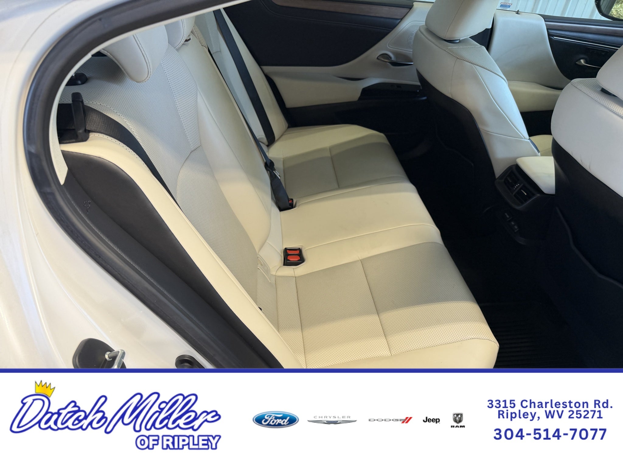 2024 Lexus ES 300h Premium
