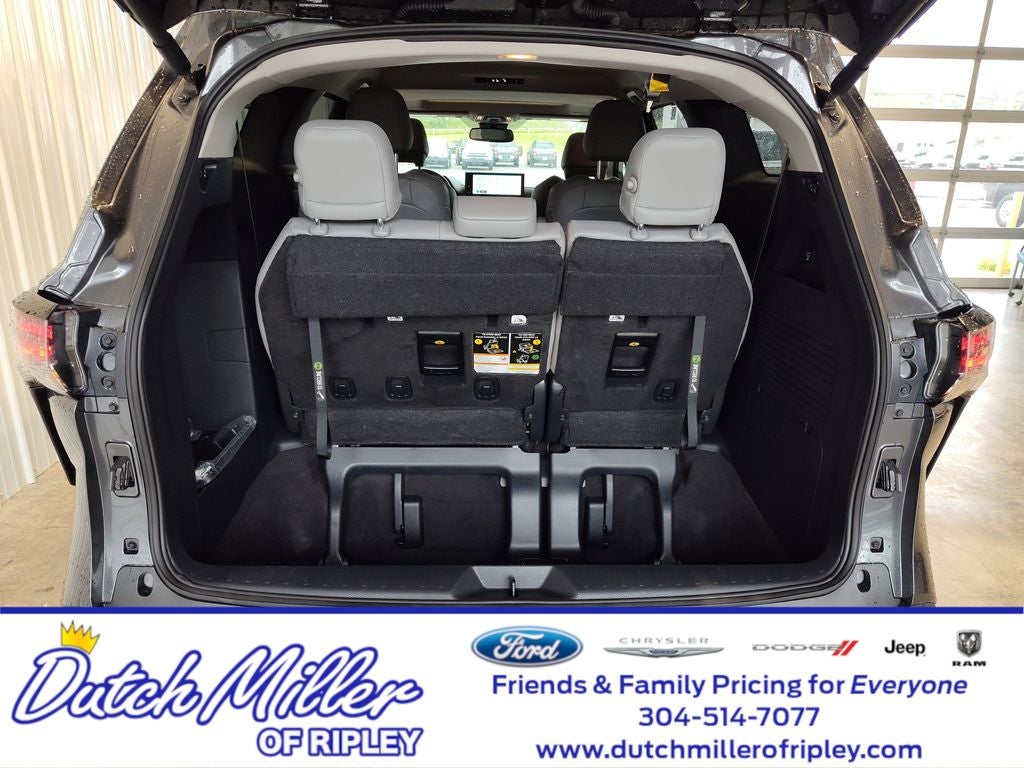 2025 Toyota Sienna XLE