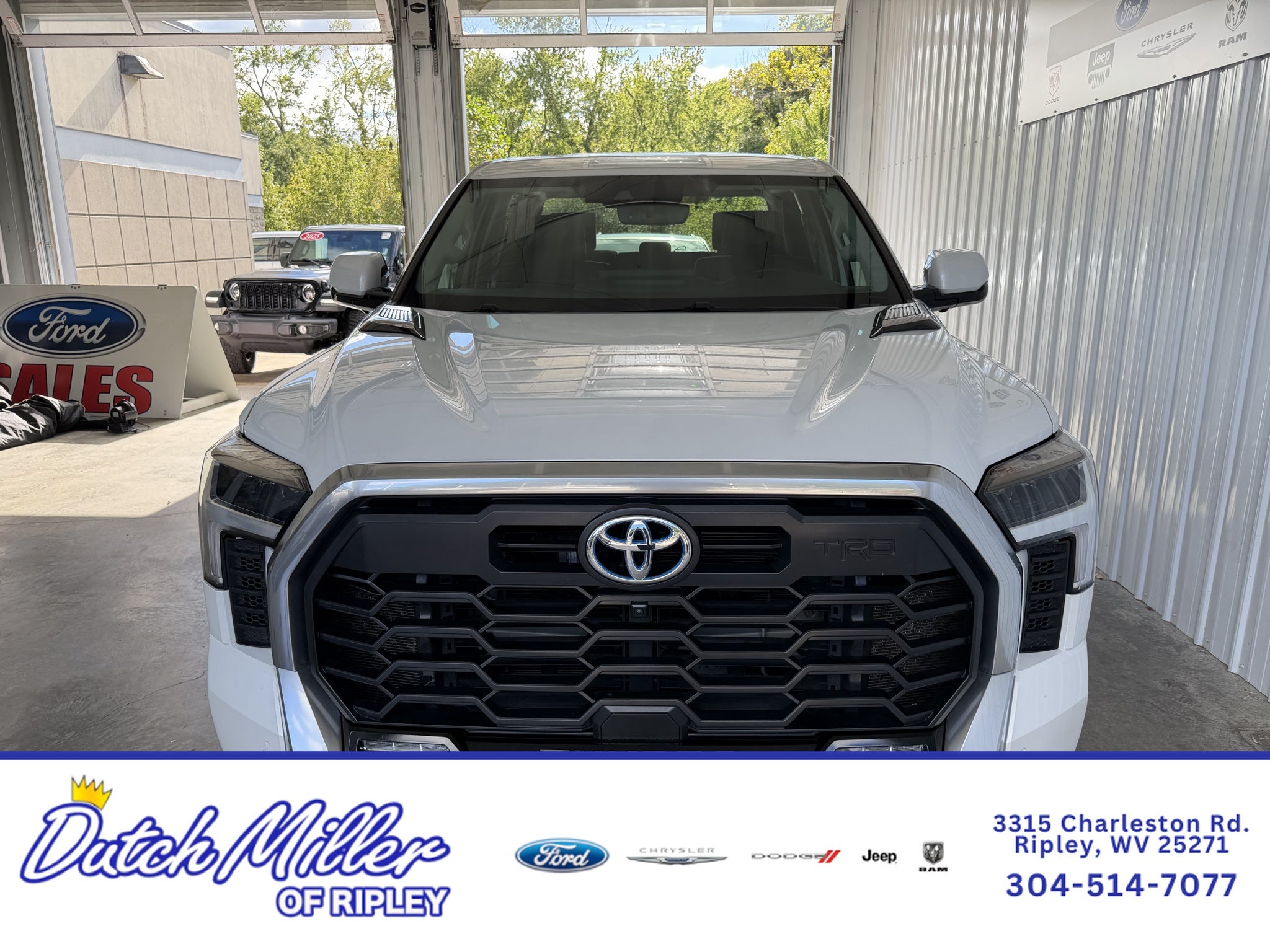 2023 Toyota Tundra Hybrid Limited Hybrid