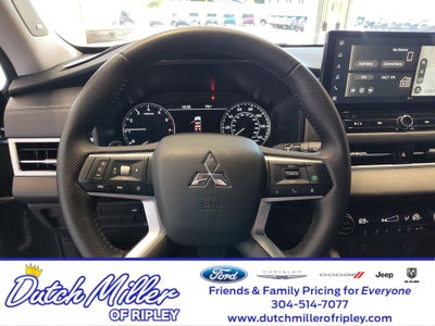 2025 Mitsubishi Outlander SE