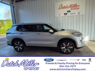 2025 Mitsubishi Outlander SE