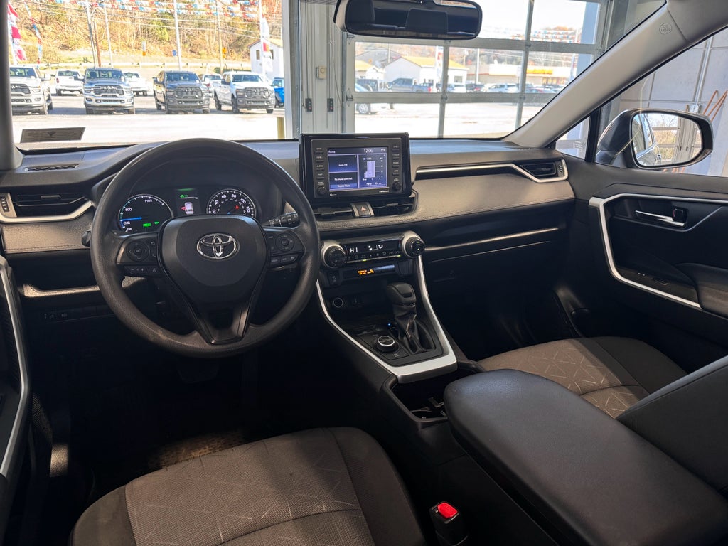 2022 Toyota RAV4 Hybrid XLE