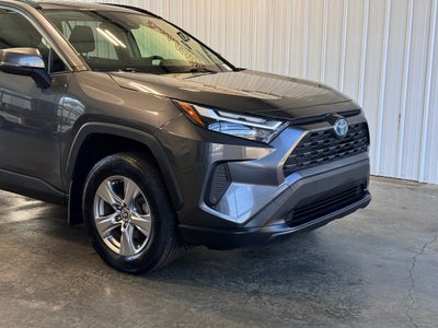 2022 Toyota RAV4 Hybrid XLE