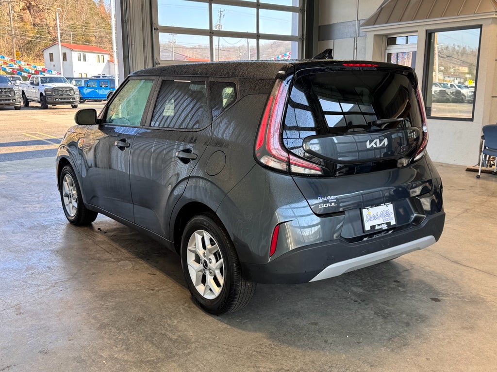 2024 Kia Soul LX