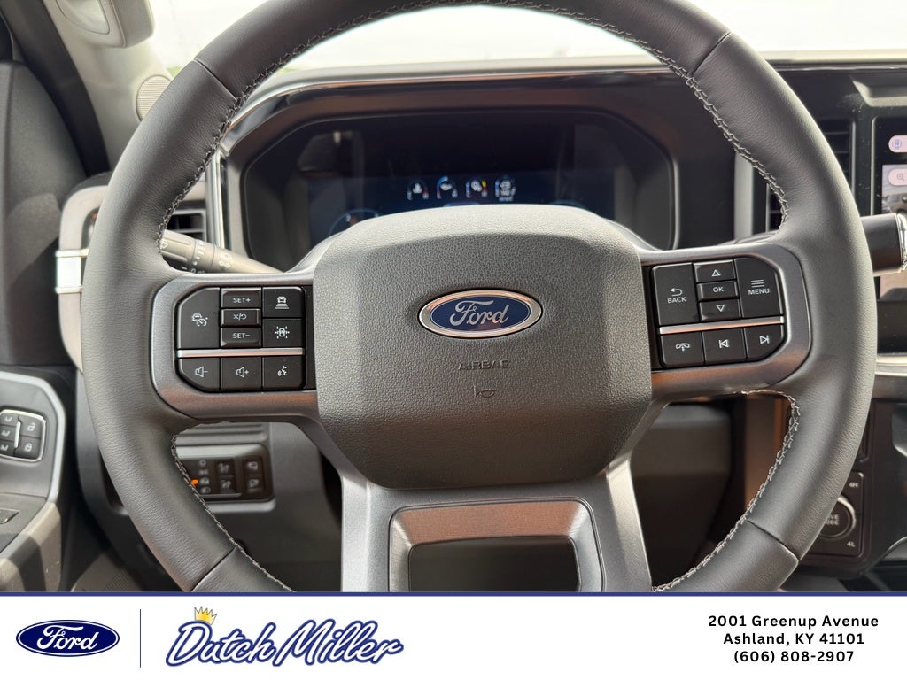 2026 Ford F-350 LARIAT 4WD Crew Cab 8' Box