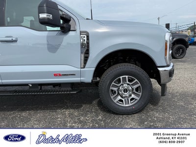 2026 Ford F-350 LARIAT 4WD Crew Cab 8' Box