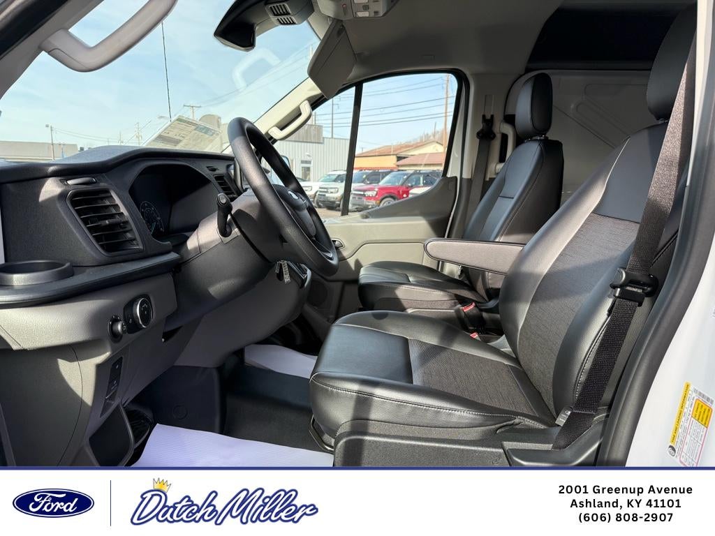 2025 Ford Transit Van Base